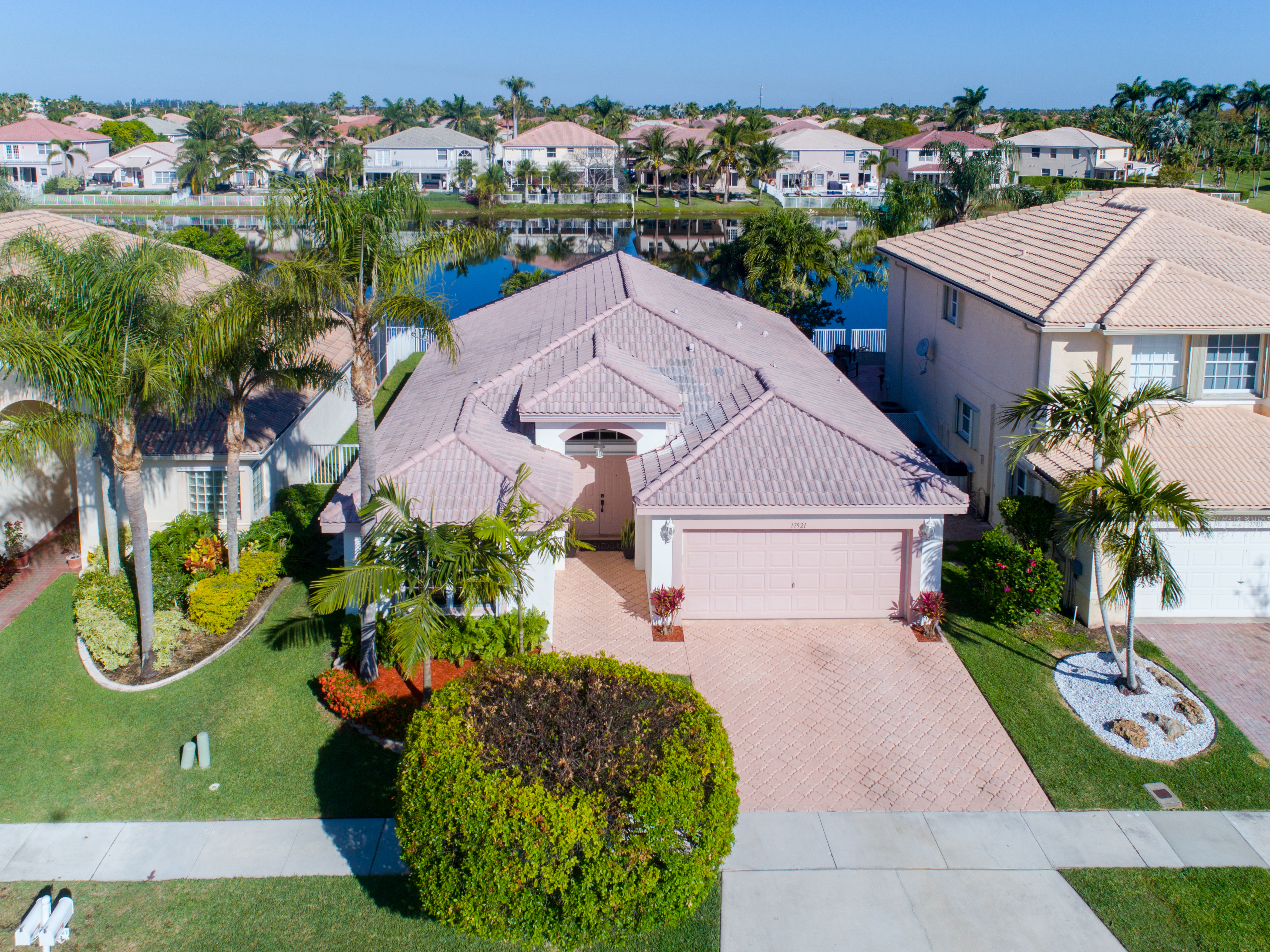 A 3 Bed/2 Bath Silver Lakes Home SOLD in Pembroke Pines