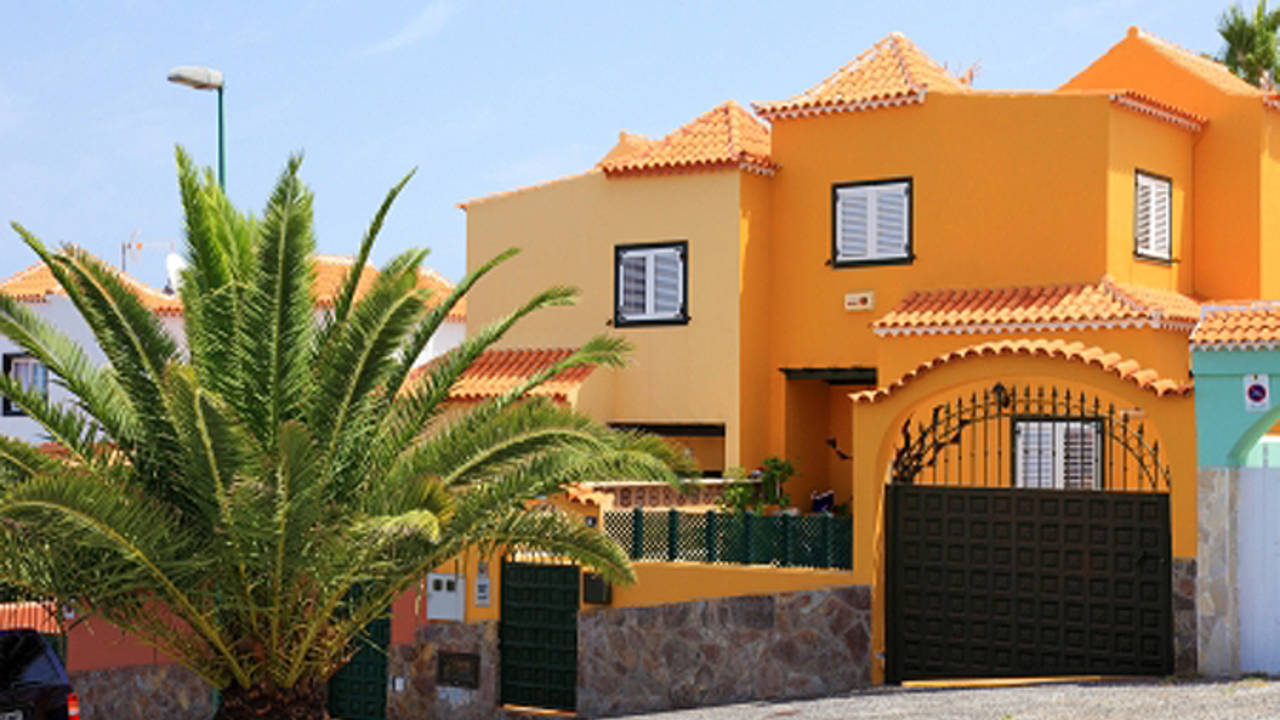 Lupain_Tenerife_Estate_Agents_1.jpg