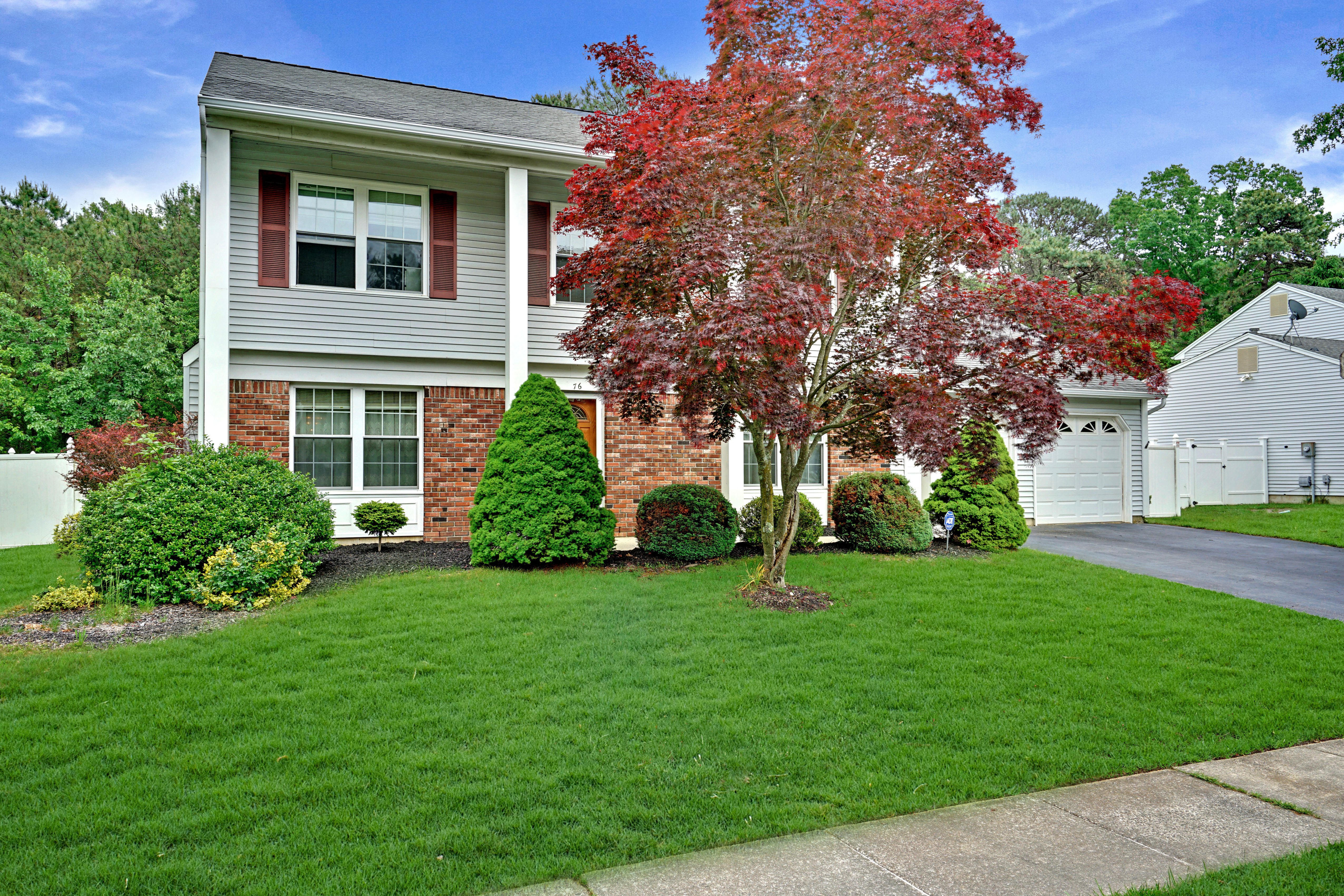 76 Oak Glen Road, Toms River, NJ 08753