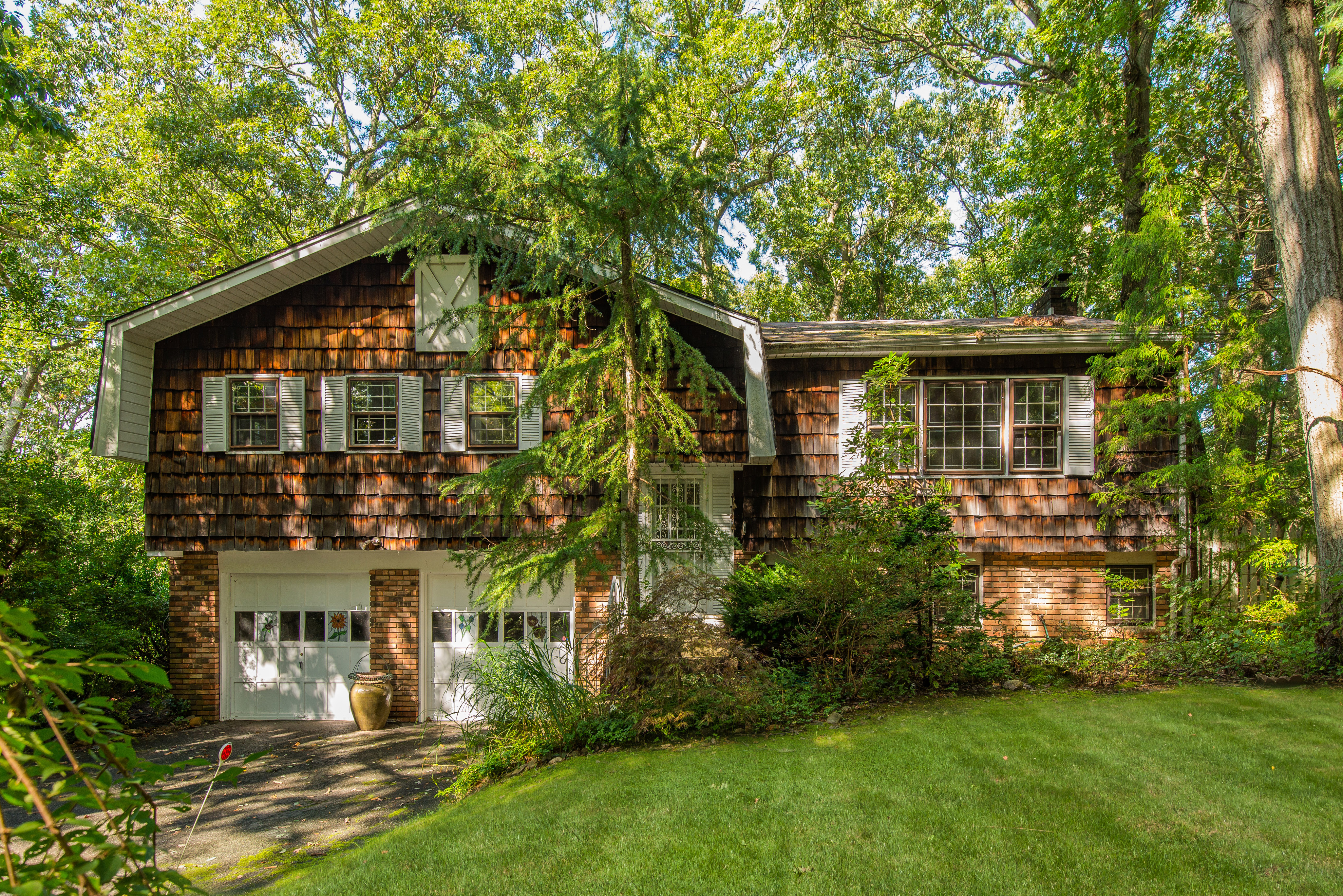 159 Cuba Hill Road Nature and Seclusion In Huntington