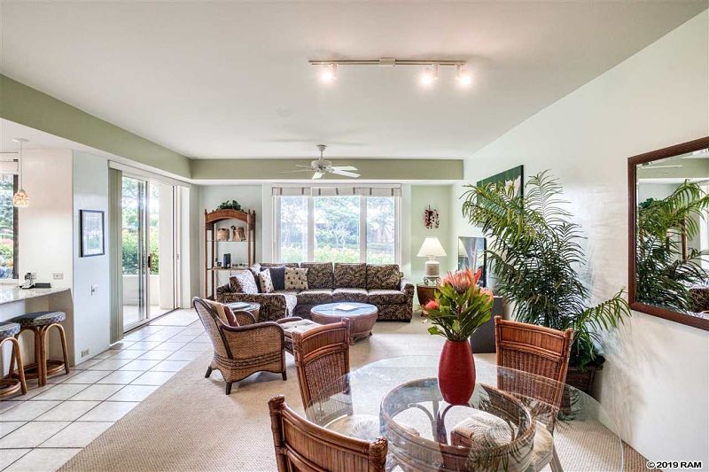 Condos for Sale at the Palms at Wailea Experience a Lux