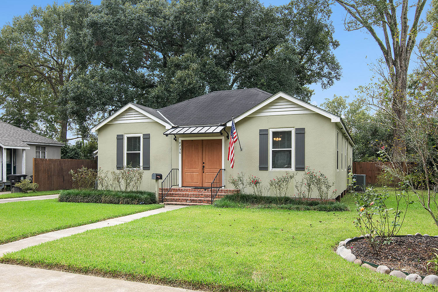 SOUTHDOWNS 4756 Sweetbriar