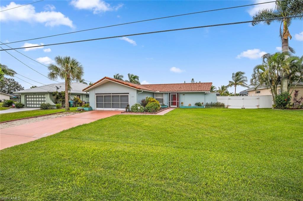 Gulf Access Pool Home in SE Cape Coral at a great price