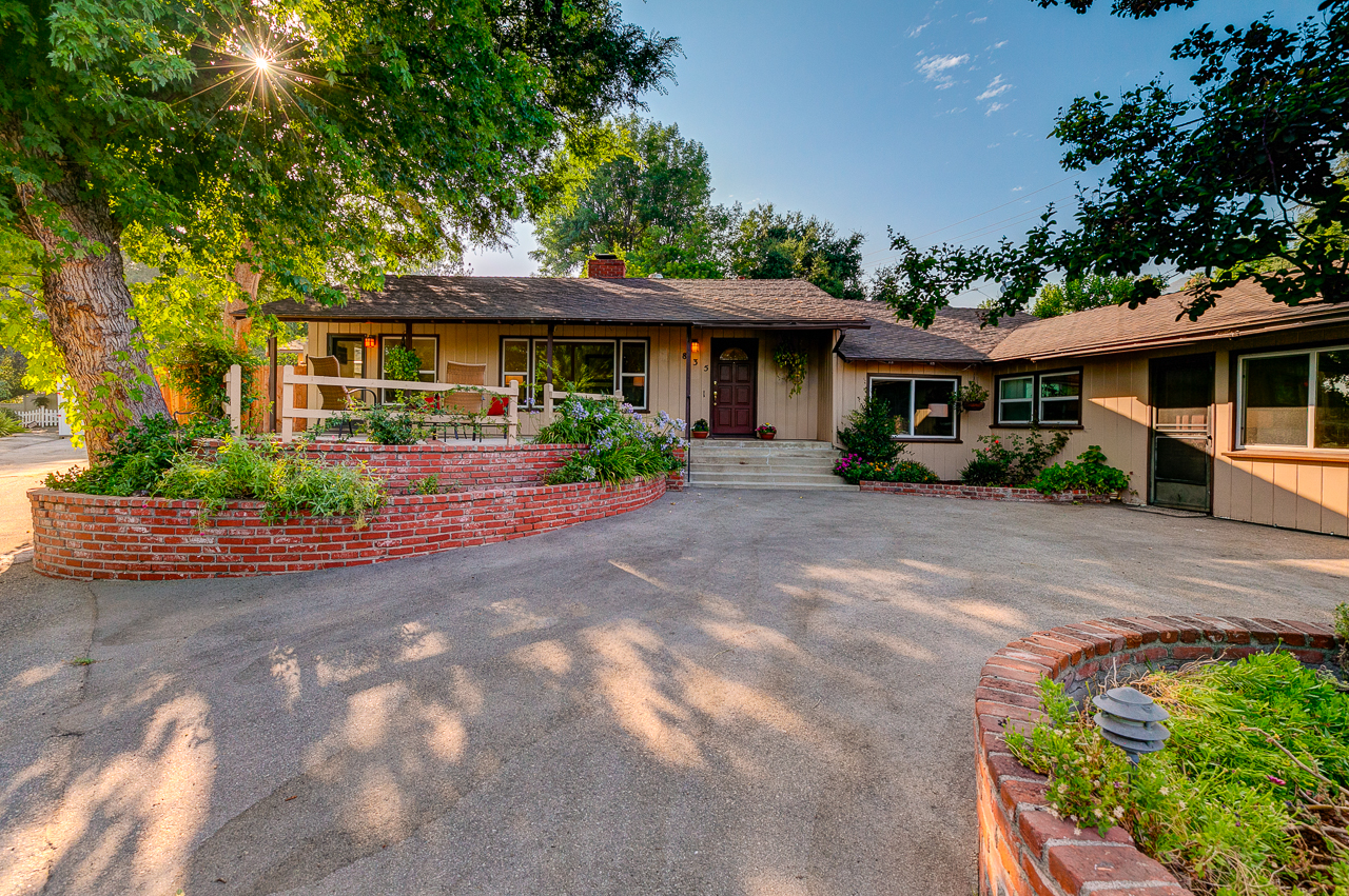 Large and Lovely La Canada Flintridge Home