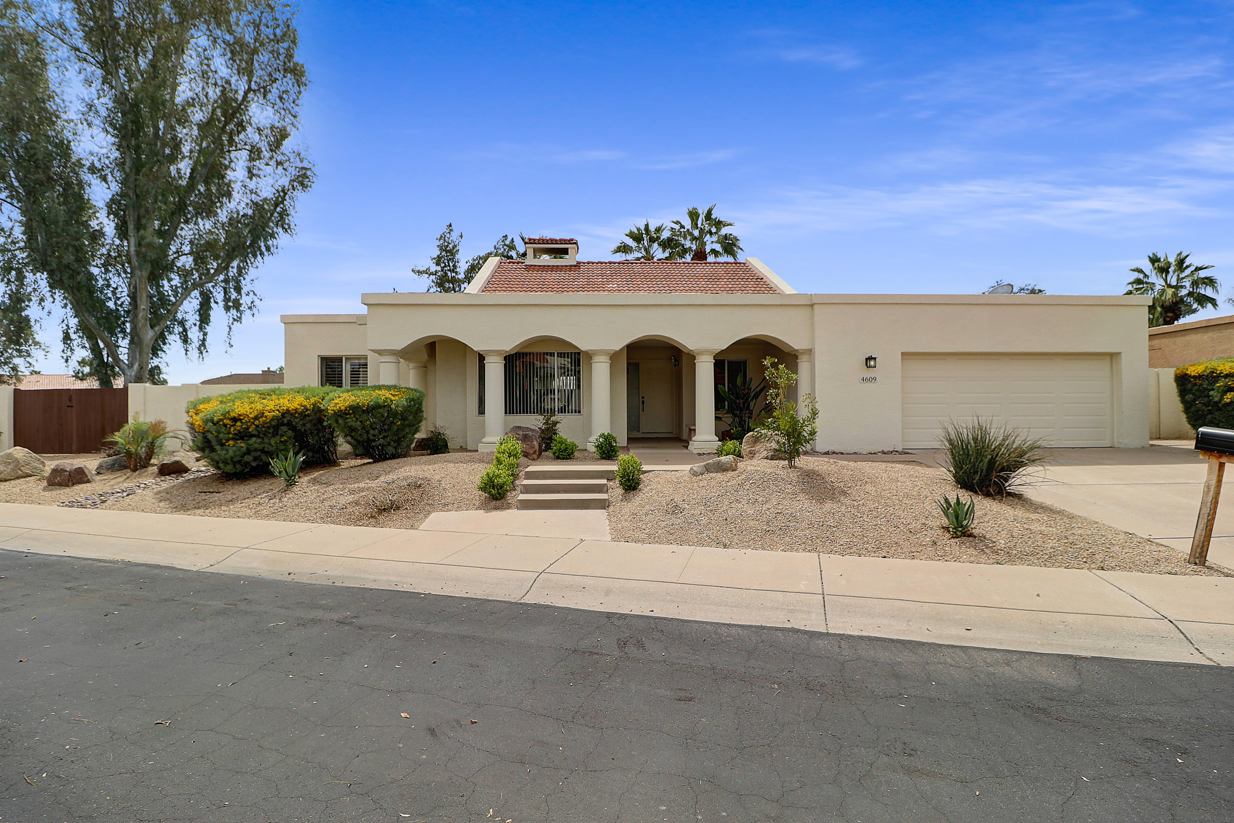 Village Fairways Phoenix Arizona 85028 Home for Sale