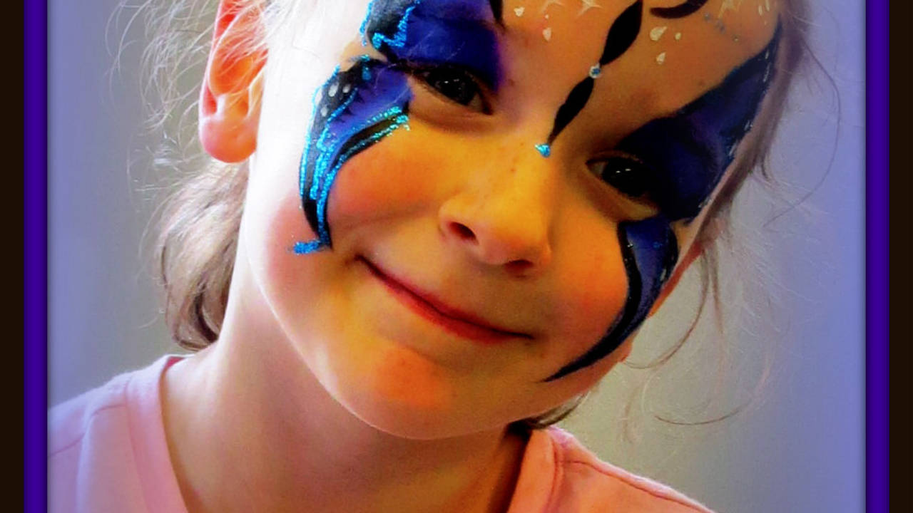 Butterfly_faced_girl_2017-05-21_01.23.45.jpg