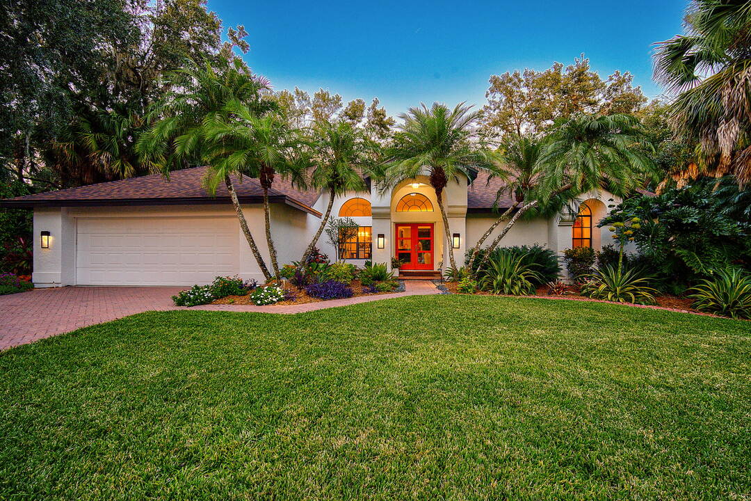 3-web-or-mls-8704_Misty_Creek_Dr_-3.jpg