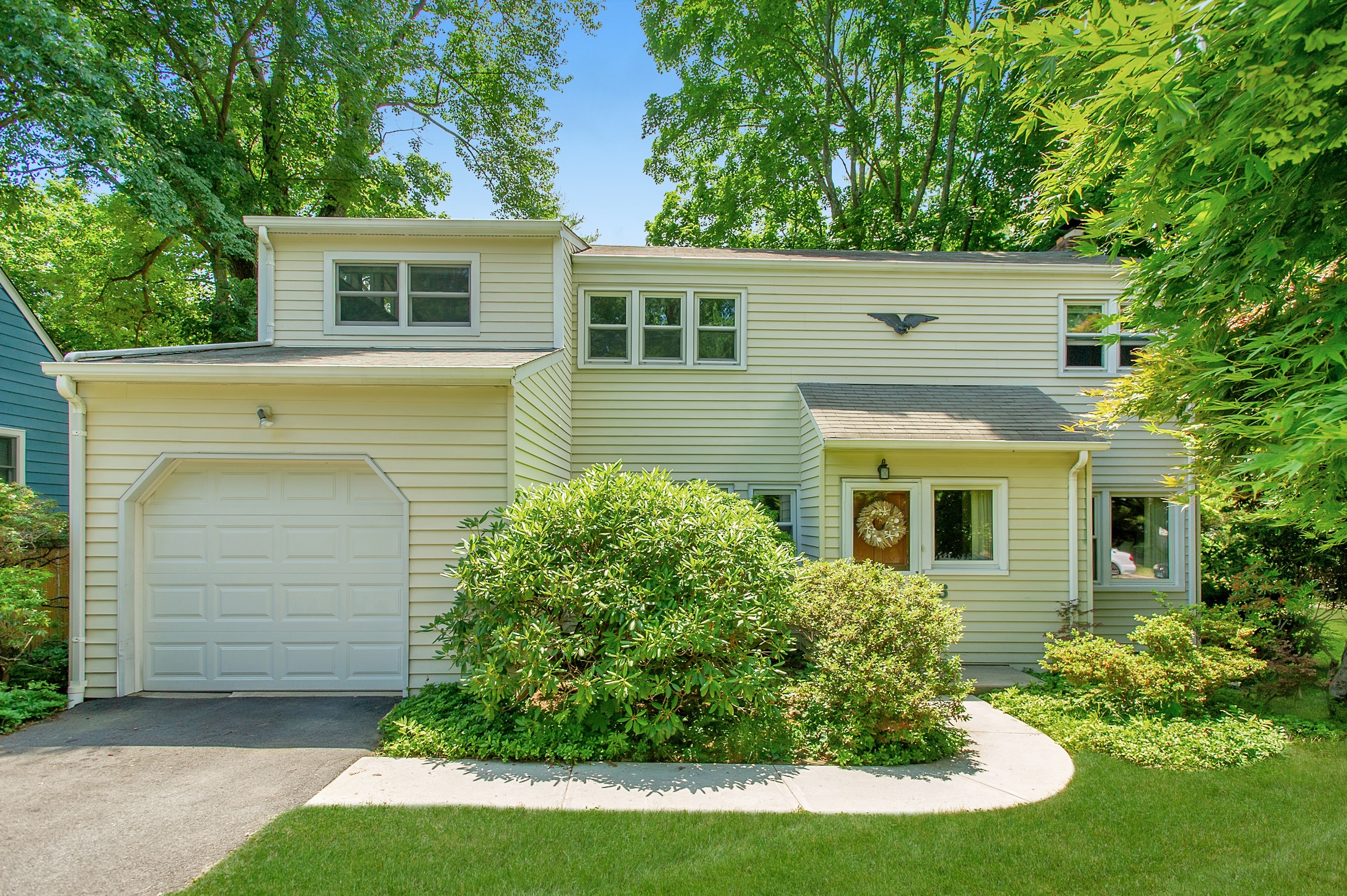 Tarrytown NY 10591 Attractive Solid Colonial in The C