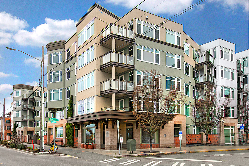 Waterfront Landings Condominiums In Seattle