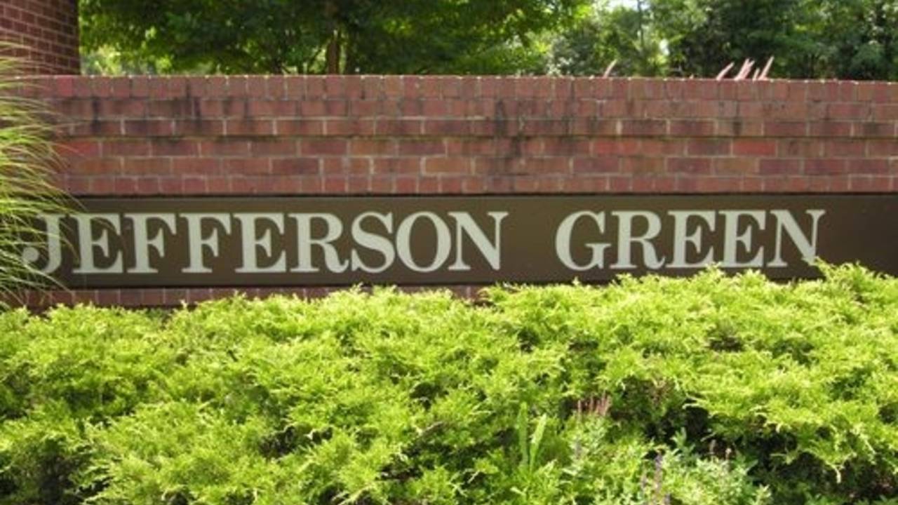 Jefferson_Green_Wall_Entrance.JPG