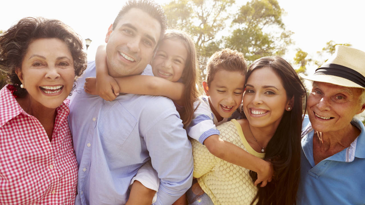 Large_Spanish_Family.jpg