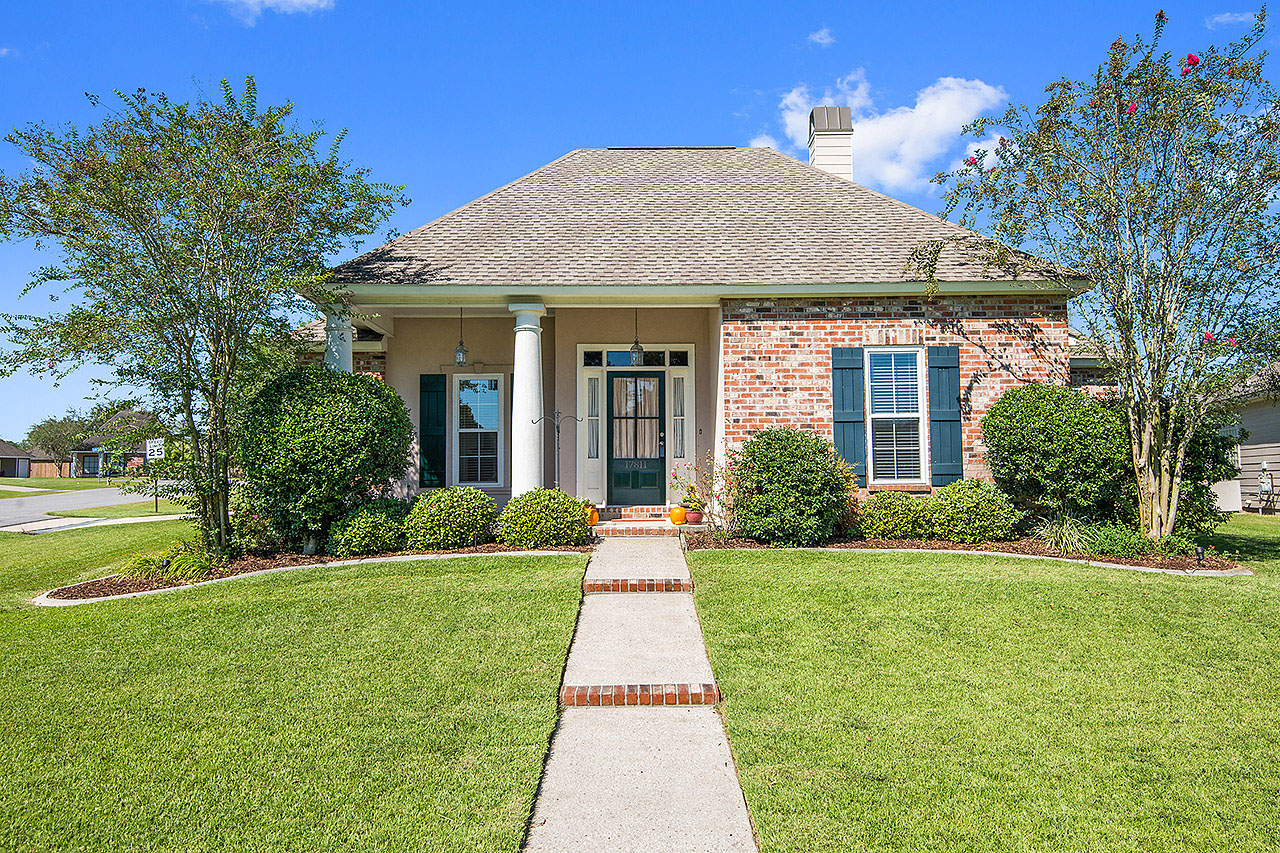 AZALEA LAKES 17811 Lake Azalea