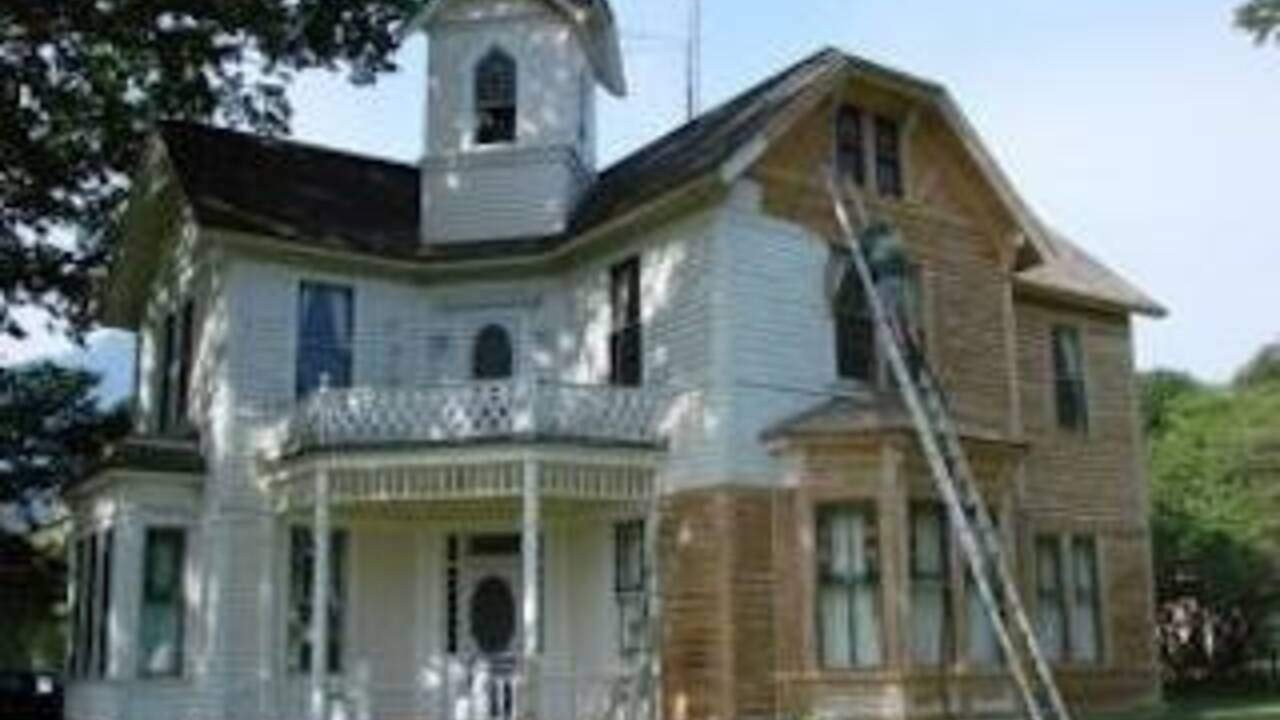 Tips for Restoring a Historic Home