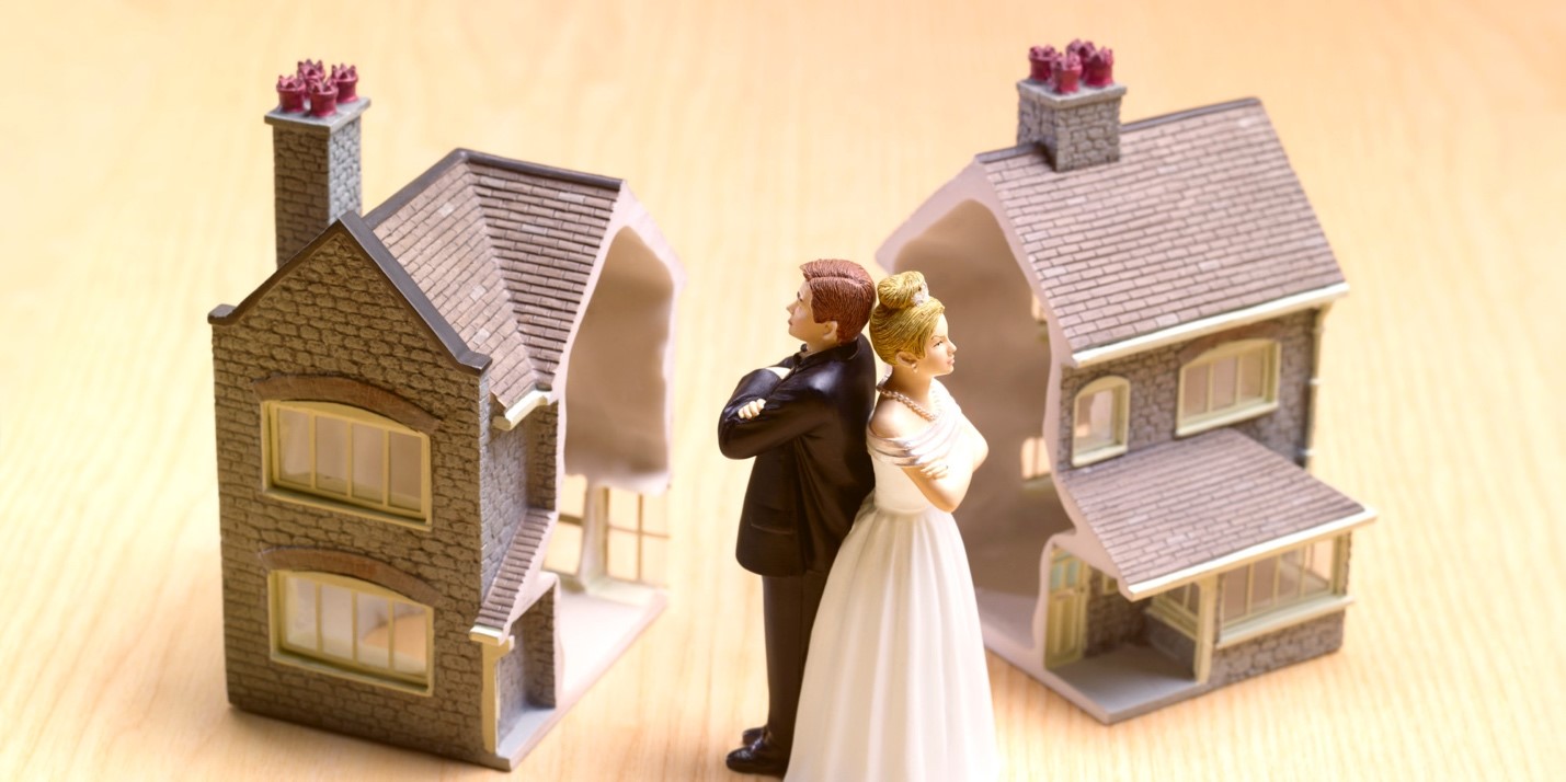 selling-a-home-when-divorcing.jpg