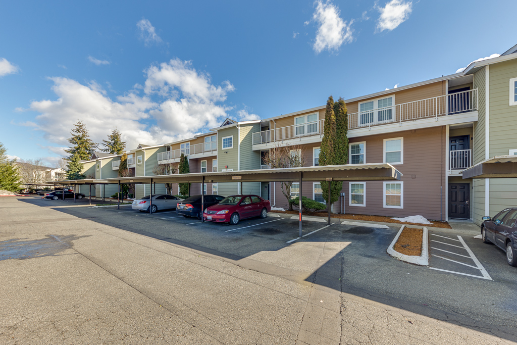 Holly 100 Condominiums