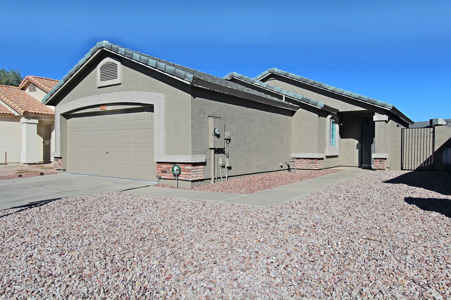 Just Listed! 2974 W Abraham Ln!