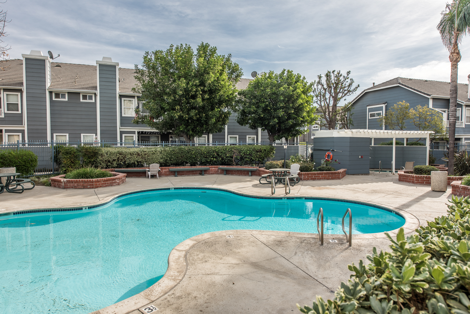 Simi Valley Townhome Open House in Coventry Court