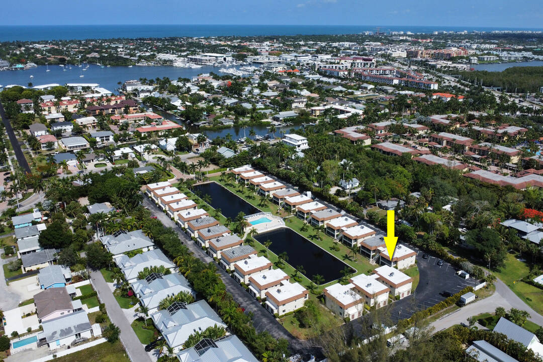 1155 Sandpiper ST G6 NAPLES, FL 34102 Harbor Lakes Of