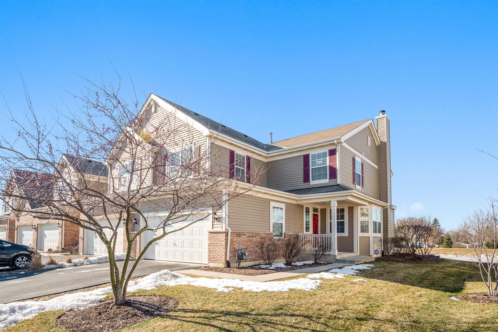 St Charles End Unit Townhome For Sale