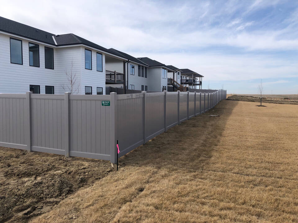 6’_tall_Gray_Vinyl_Privacy_Fence_by_Acreage_Fences_in_Papillion__Nebraska_2.jpg