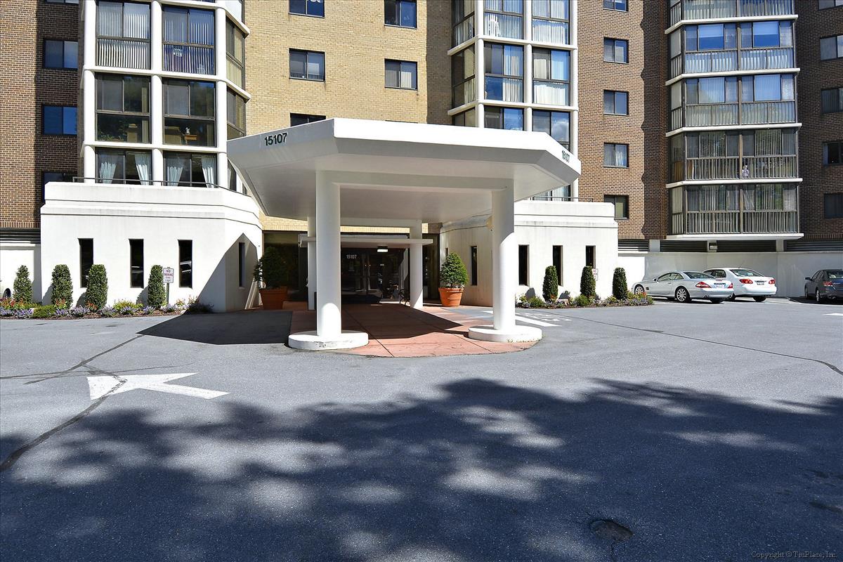 Leisure World Condo For Sale 15107 Interlachen Dr 610