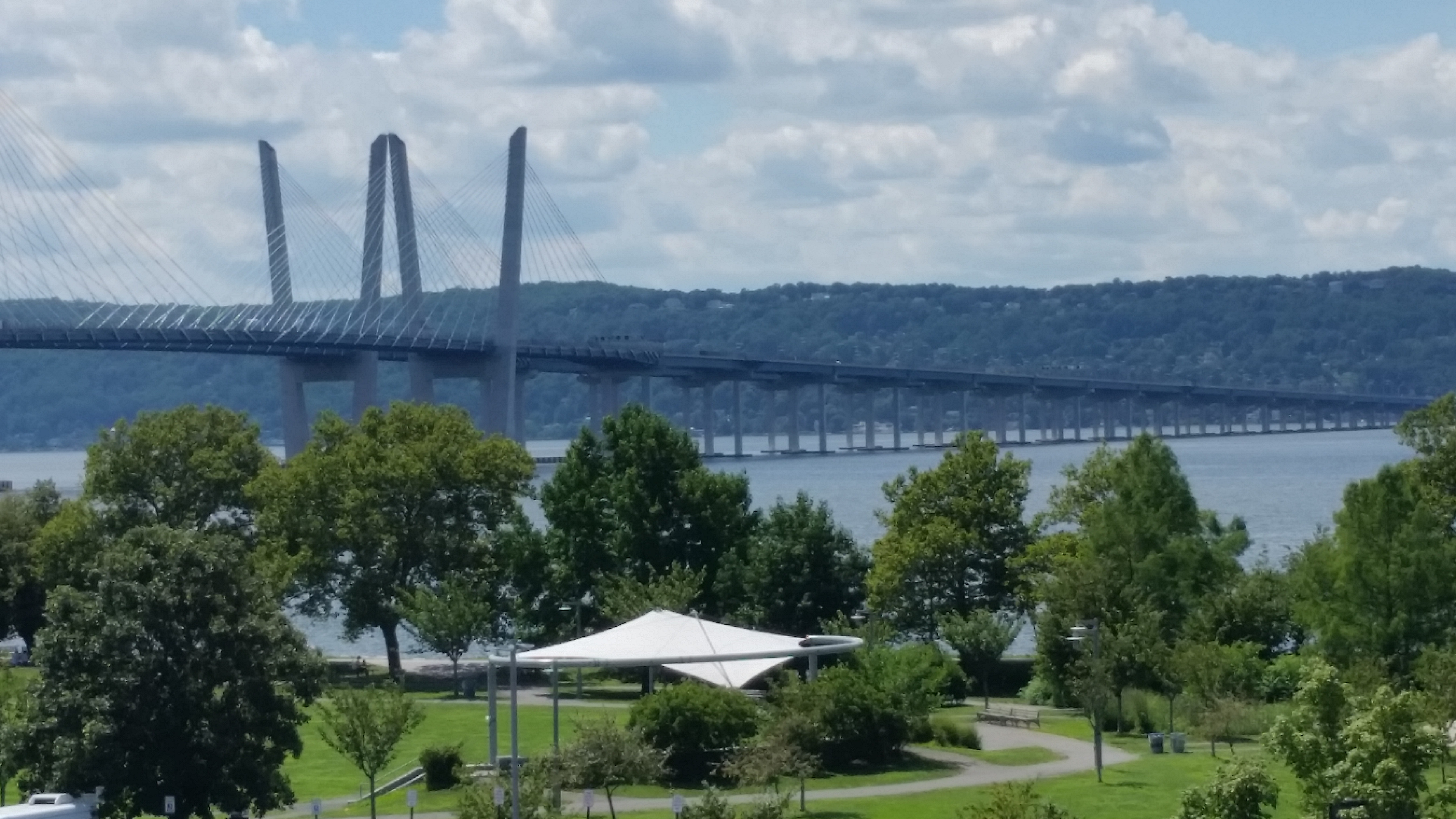 Tarrytown NY 10591 Hudson River Townhouse Rental