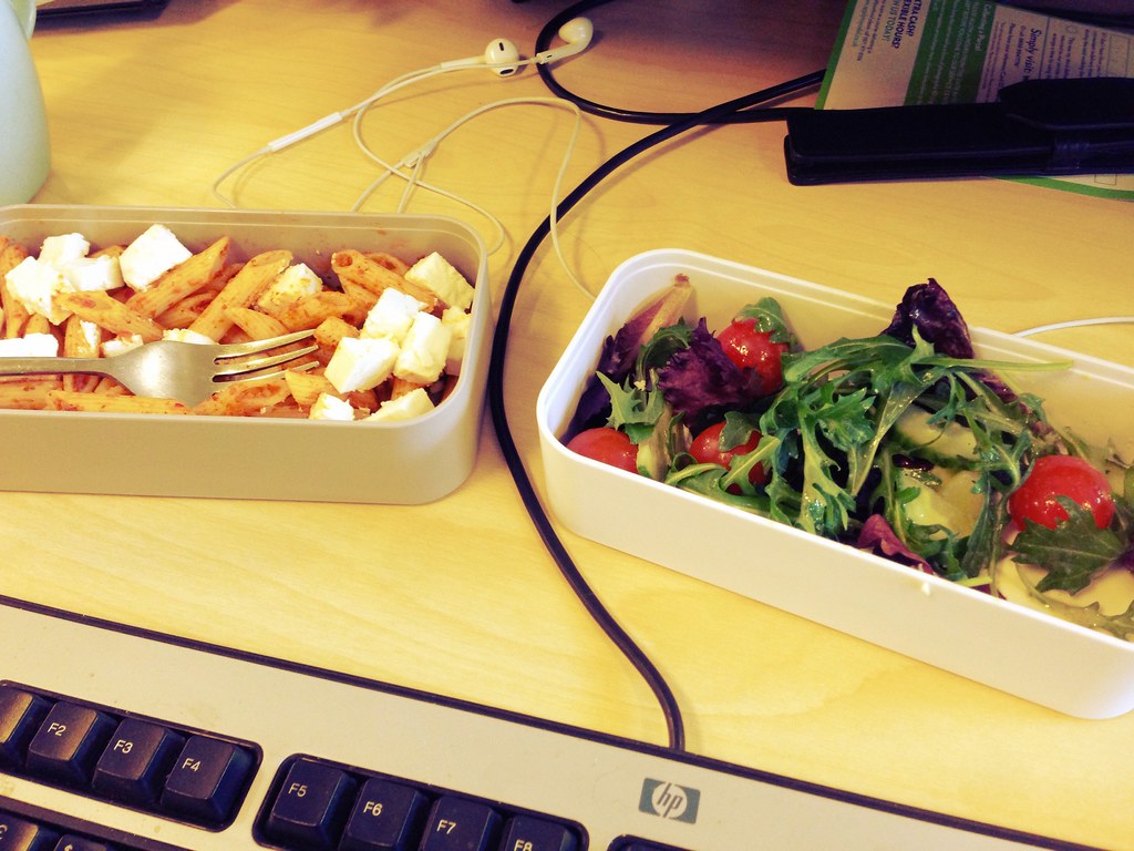 Why You Should Use Lunch Coolers for Office