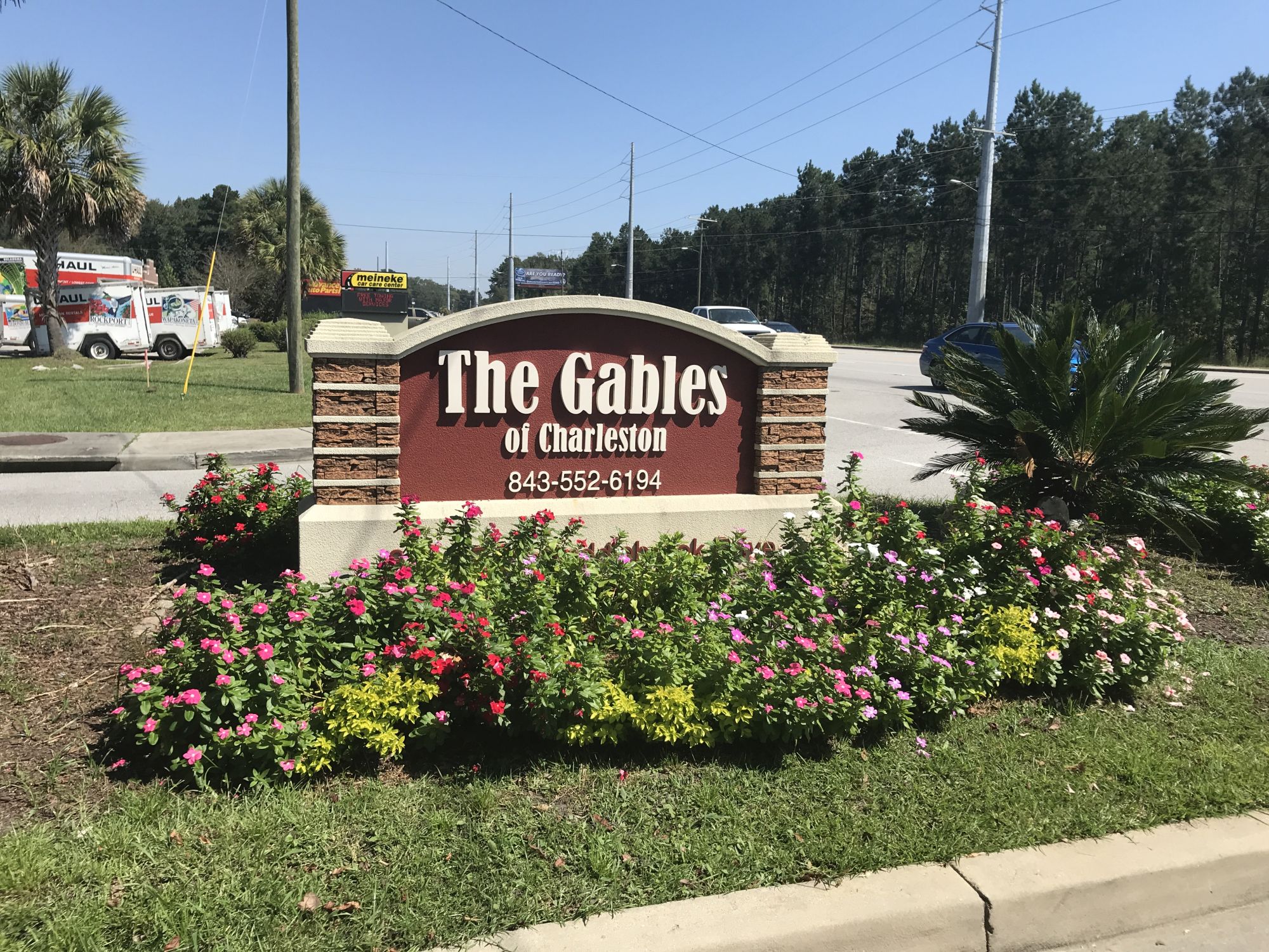 Gables_Entrance_Sign.jpg
