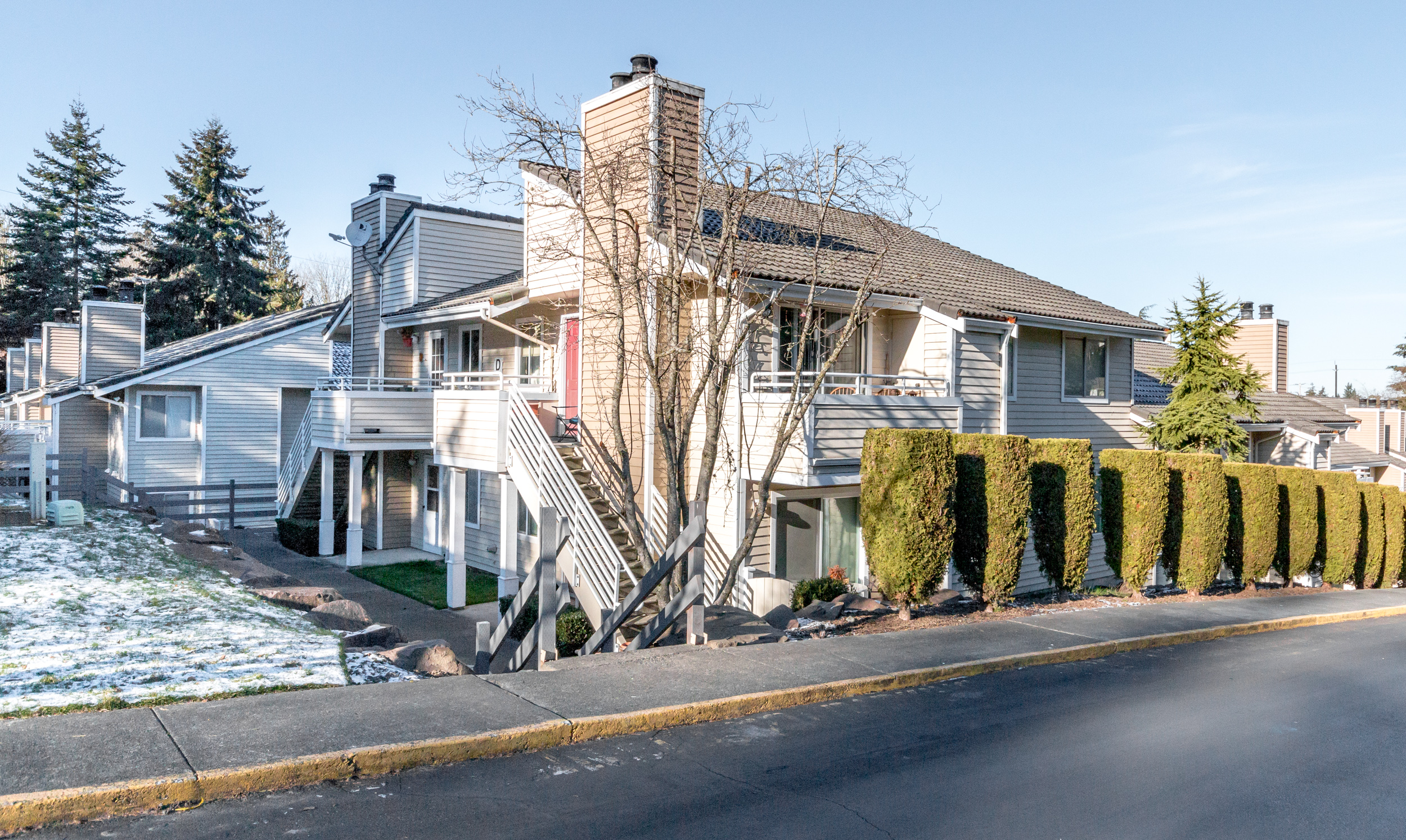 Light & Bright 2BR Condo For Sale in Pheasant Hill