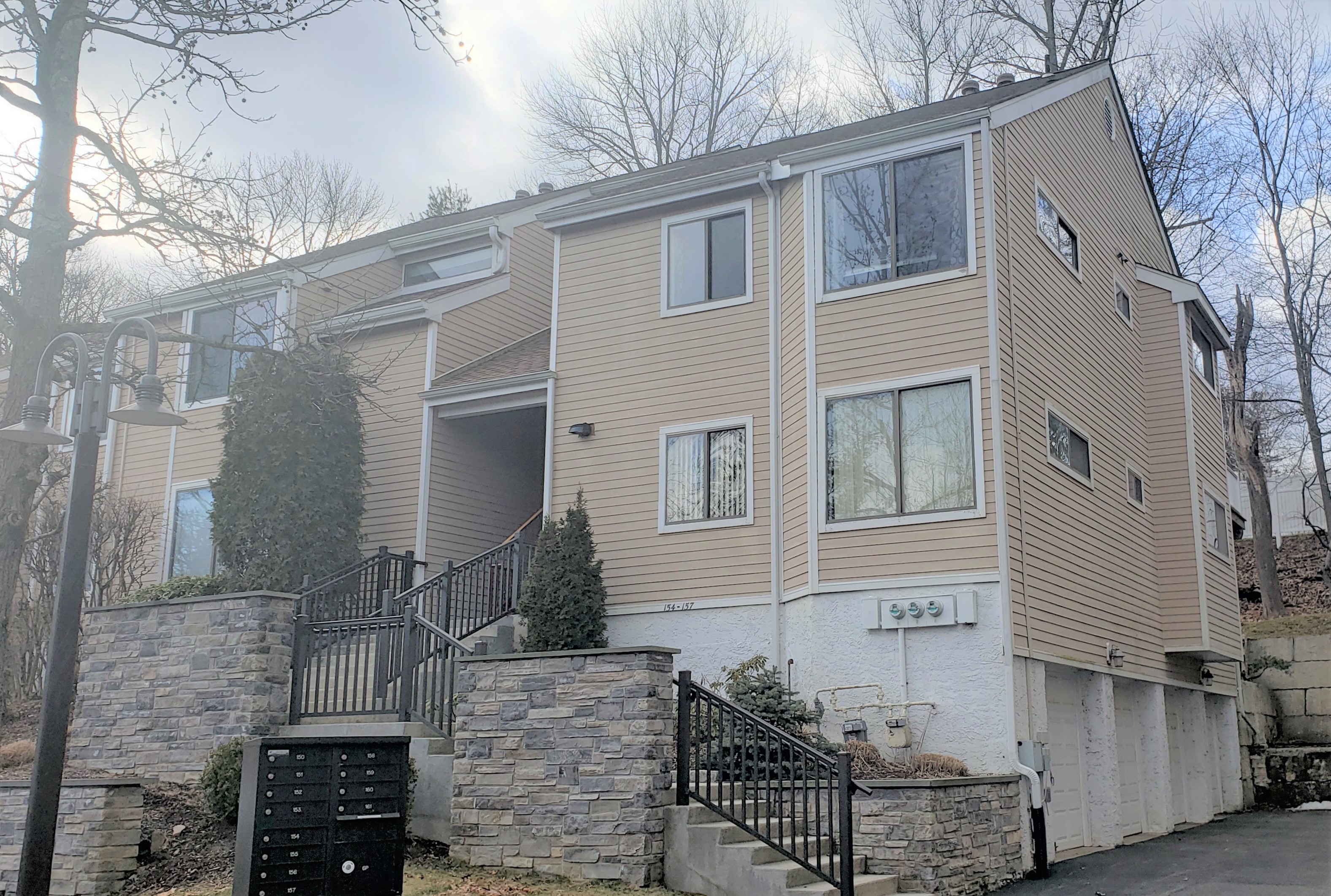 Chappaqua NY 10514... Pristine 1 Bed 1 Bath Rental Apar