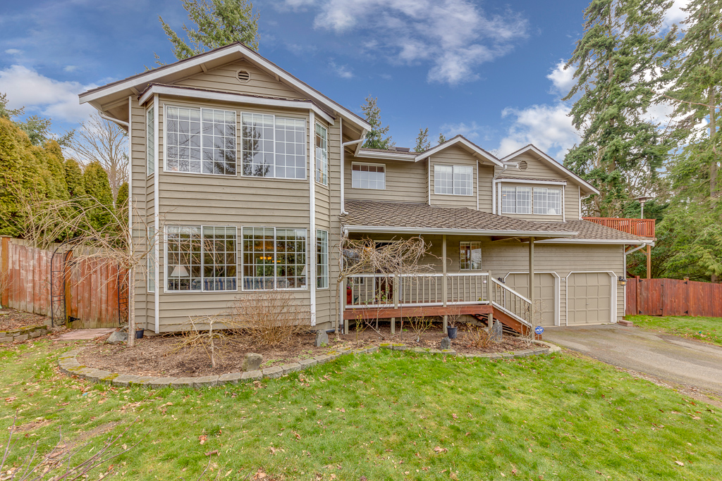 Updated Home in desirable Mukilteo Area!