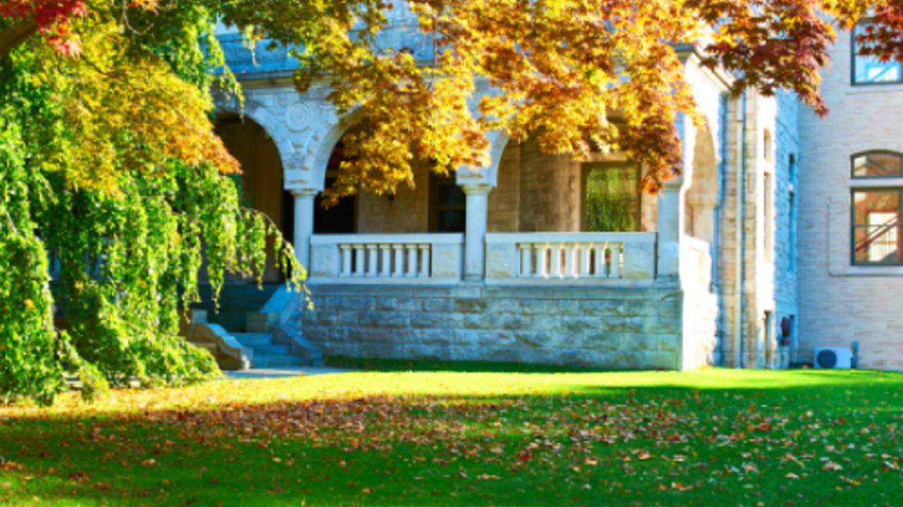 fall-mansion-03.png