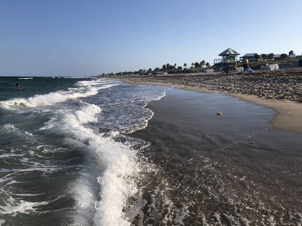 delray_beach_florida_ocean_photo_by_laura_cerrano_new_york_city_feng_shui_consultant_working_if_west_plam_beach_.jpg