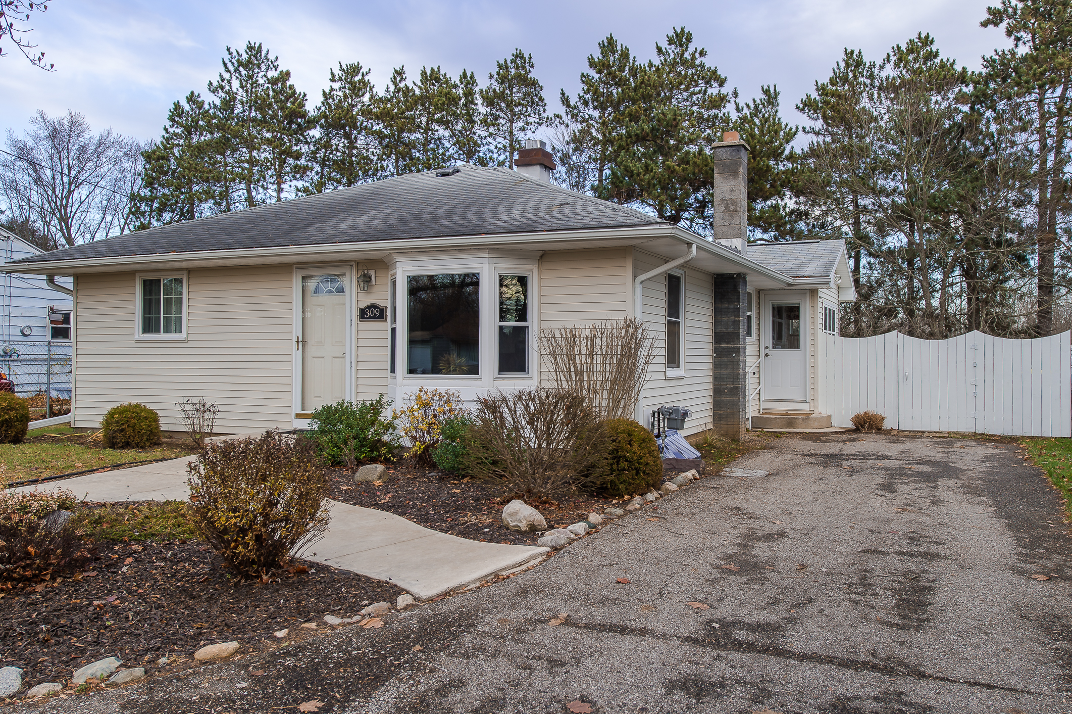 309 Meadow Dr Move In Ready Ranch