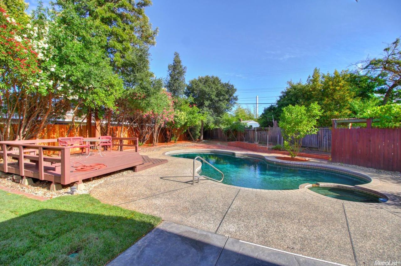 Home for sale Arden Oaks