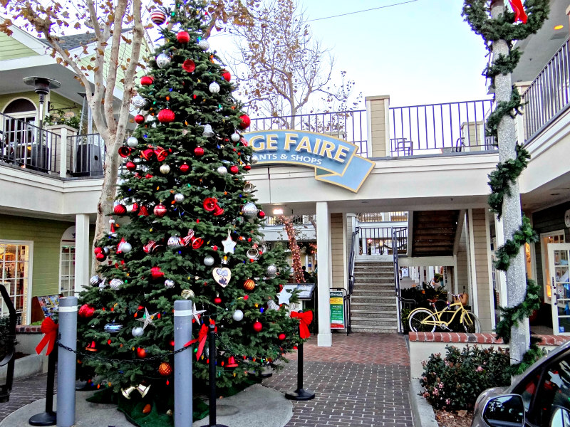 Carlsbad Offers Free Christmas Tree Recycling til 1/12