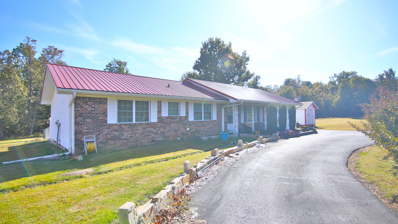 Home_for_Sale_in_Horseshoe_Bend2.JPG