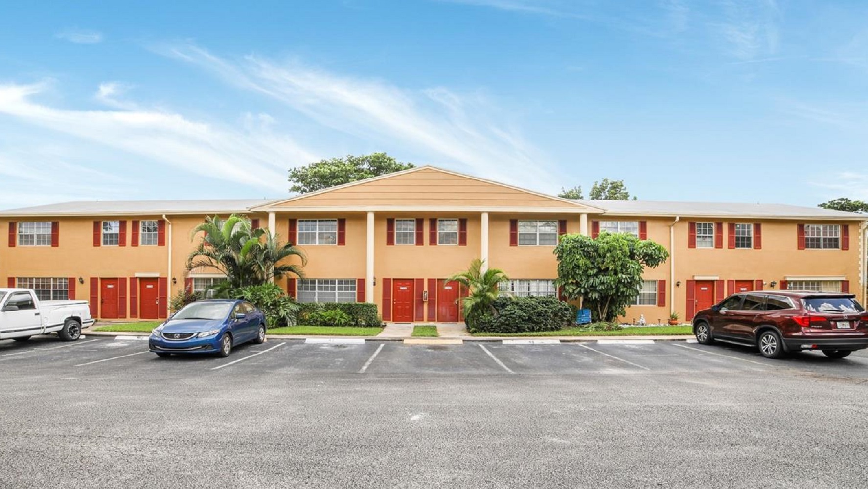 An Arrowhead 3 Bed/2.5 Bath Townhouse SOLD in Davie