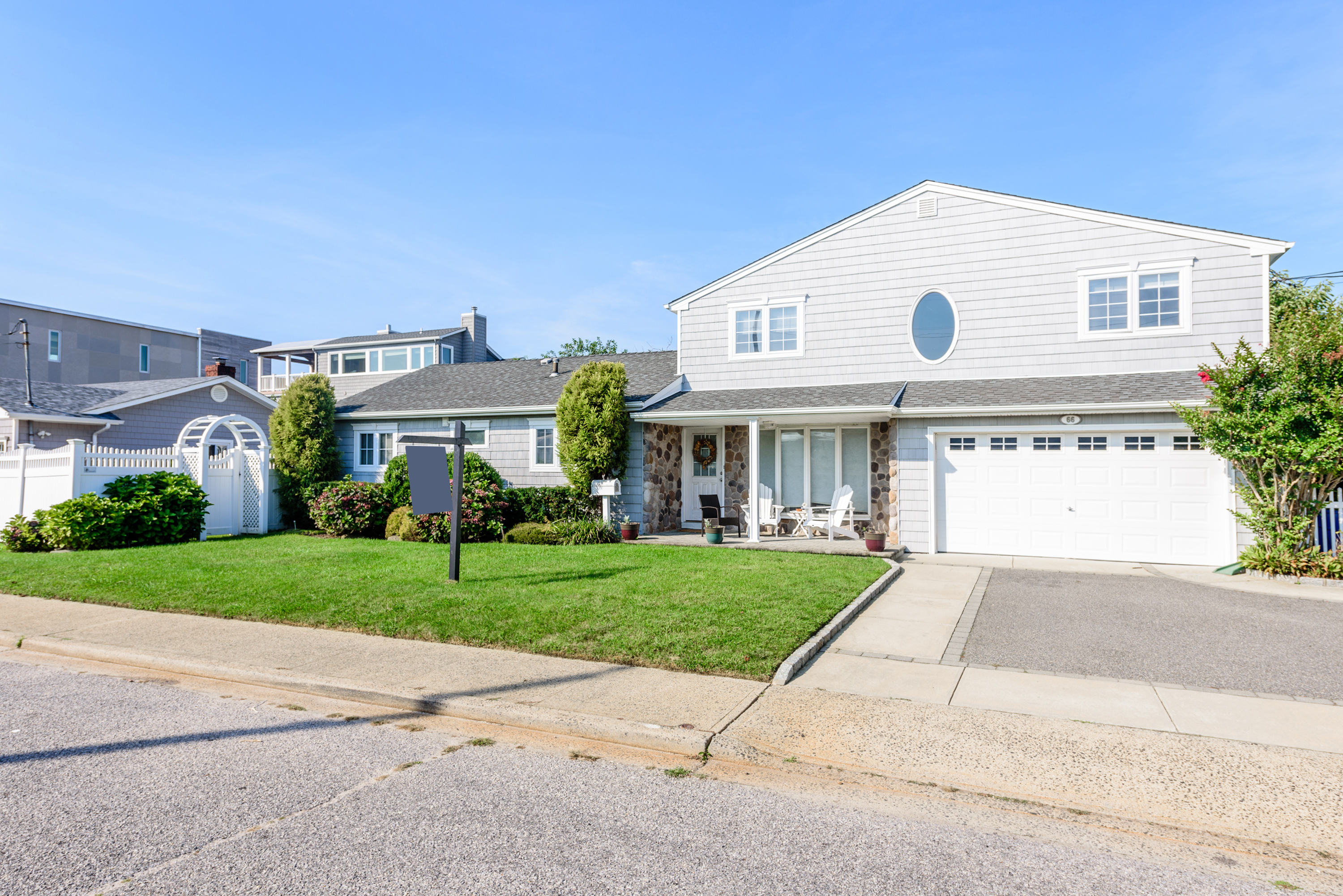 On The Market 66 Leamington St, Lido Beach