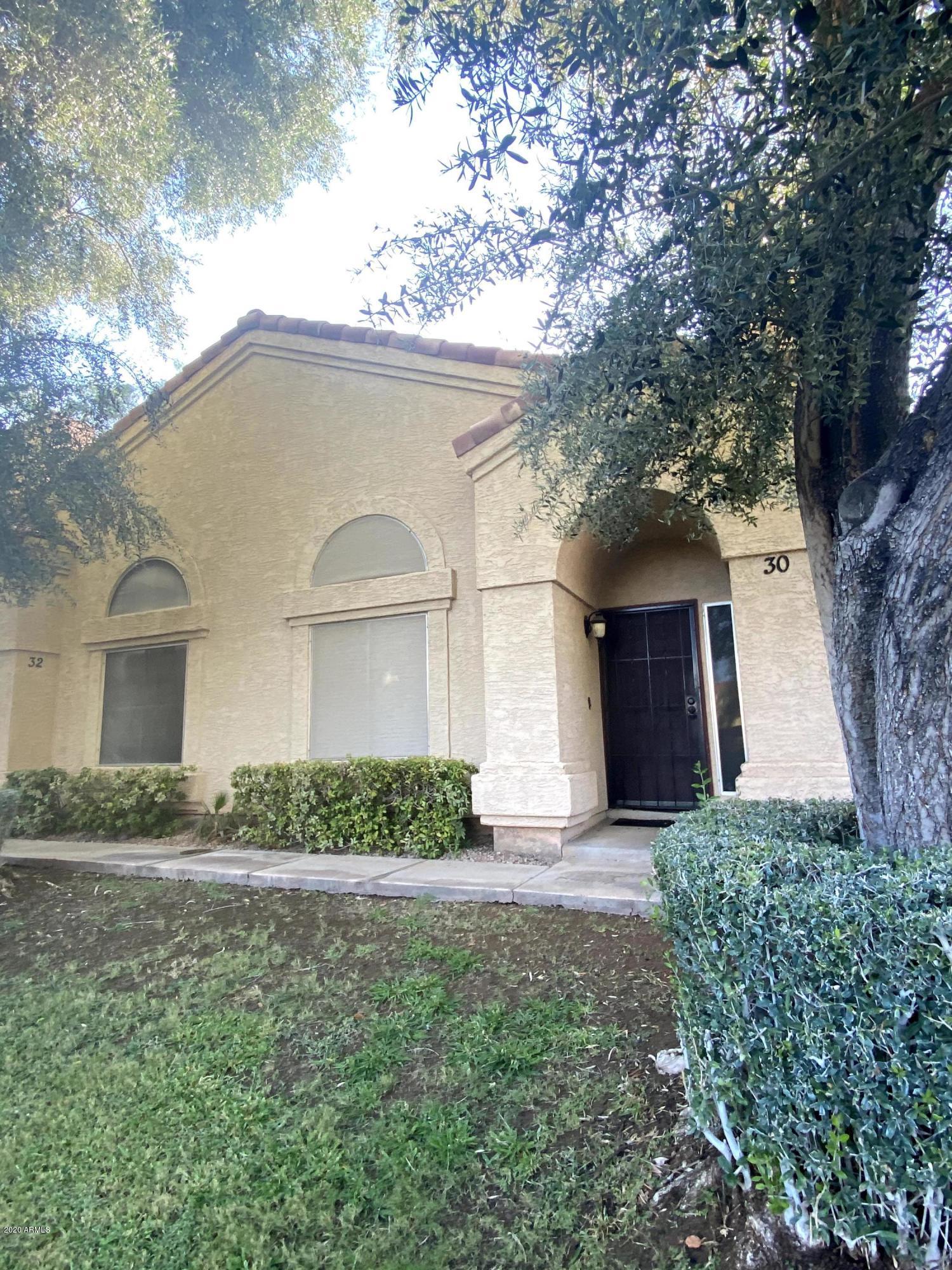 2 Bed 2 Bath Lakeside Villas Townhome In Chandler, AZ