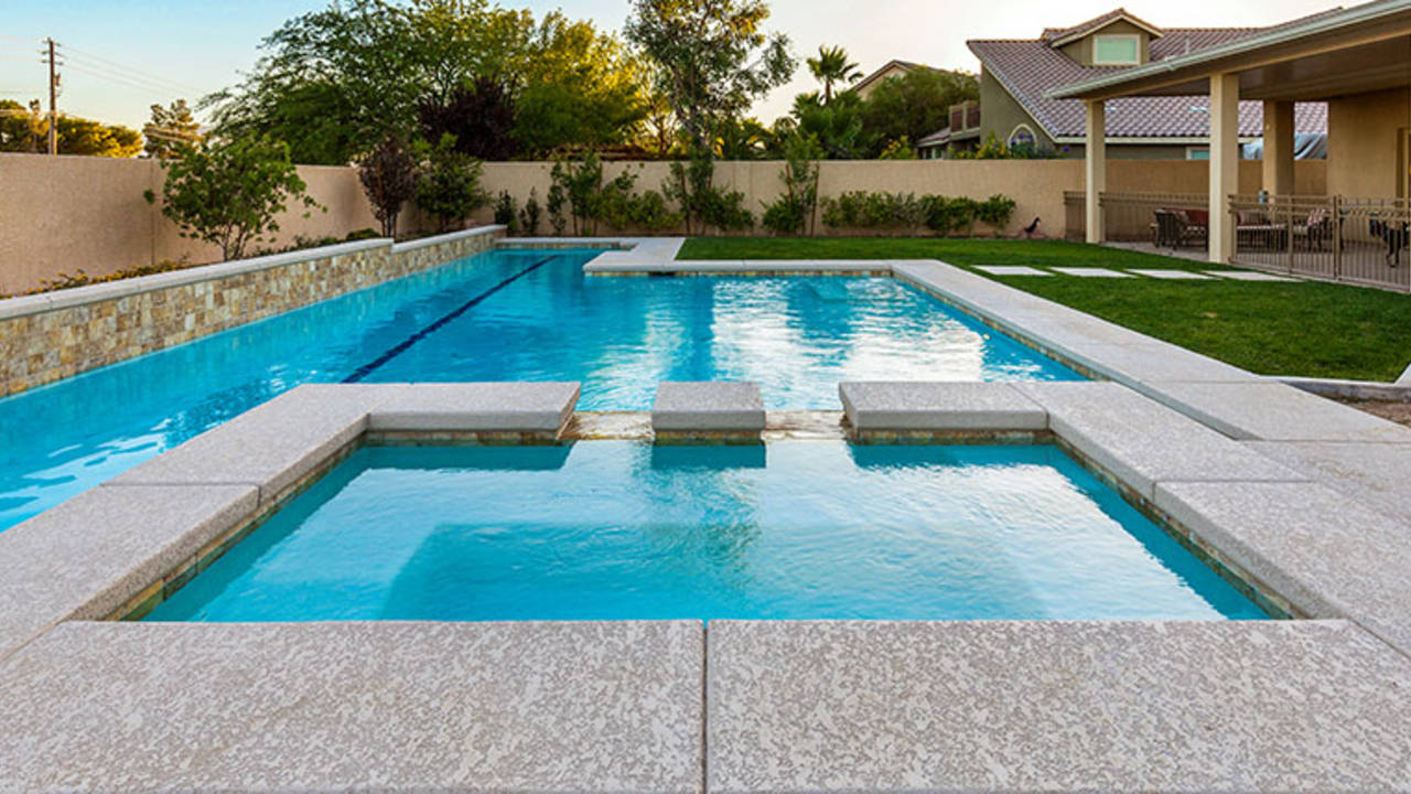 Las_Vegas_homes_for_sale_with_pools.jpg