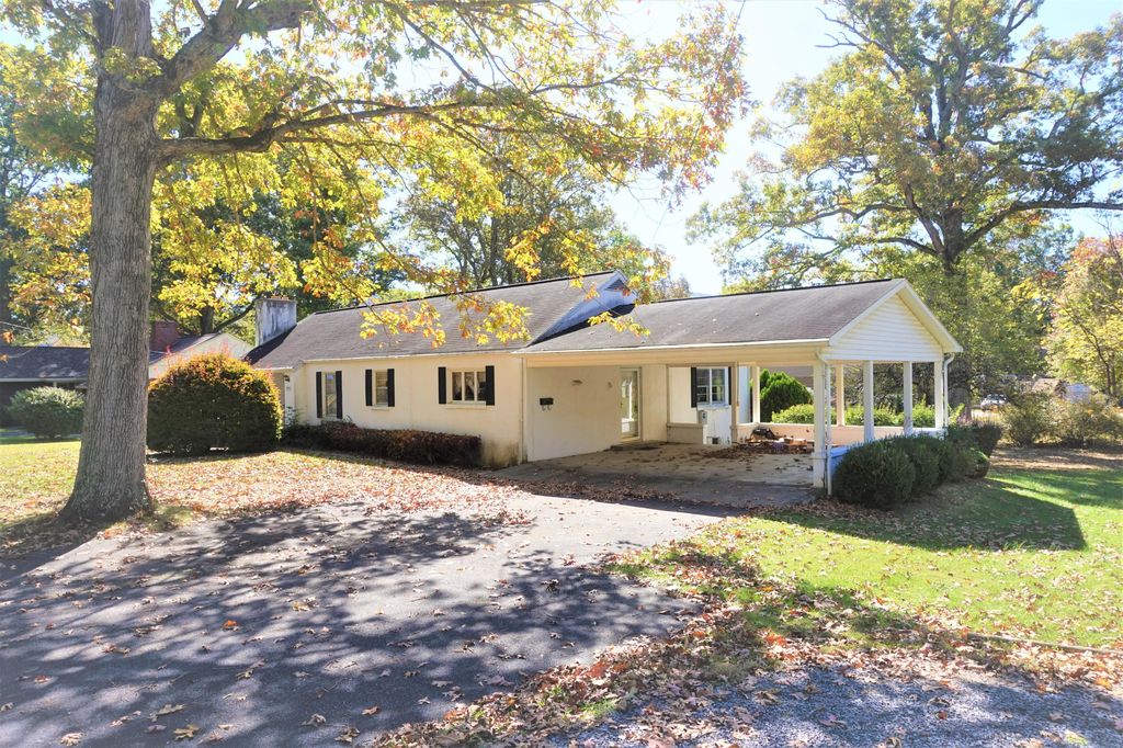 SOLD! 327 Villa Ave, White Sulphur Springs, WV 24986