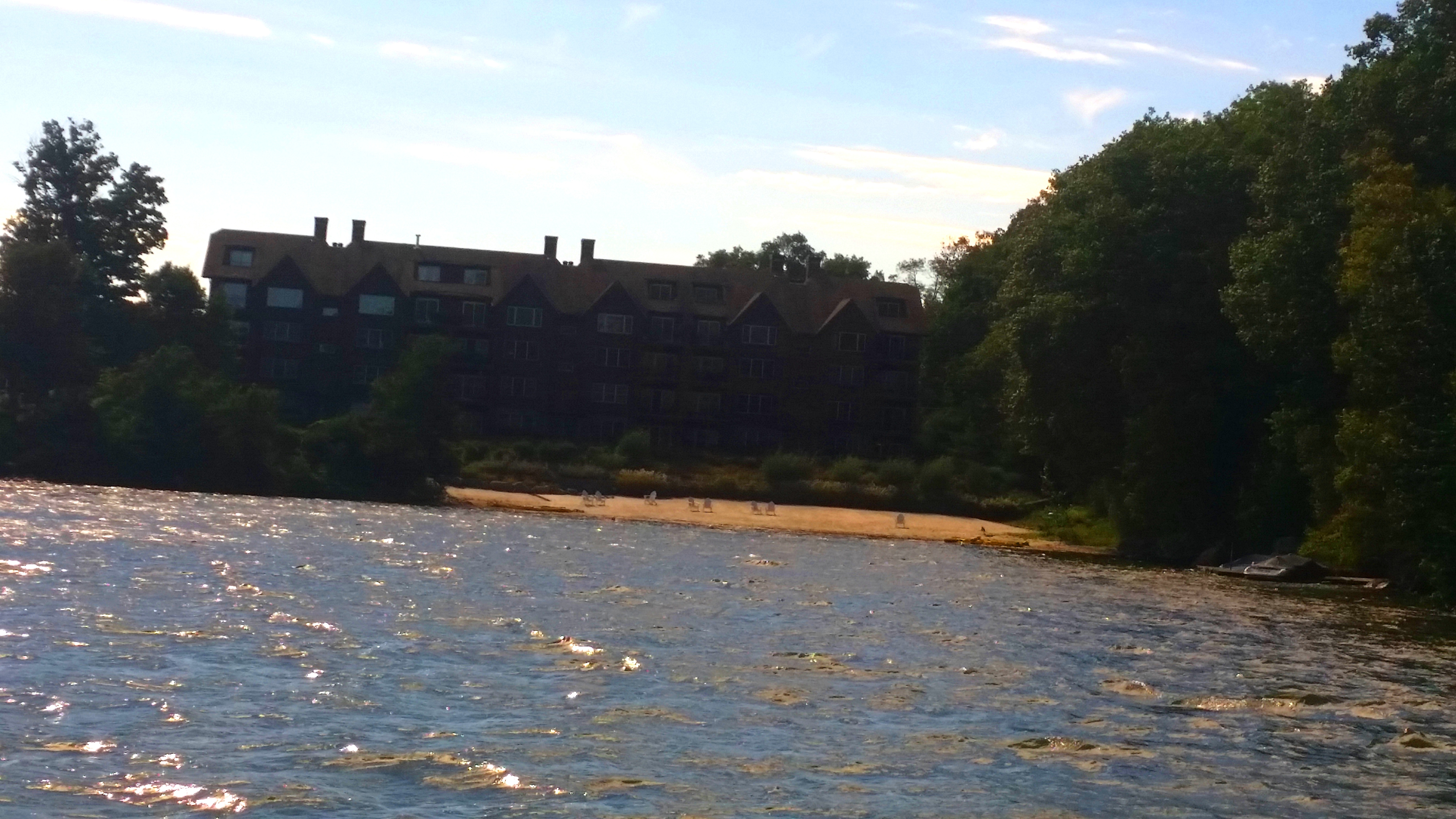 Where Are There Condos Right on Candlewood Lake in CT?