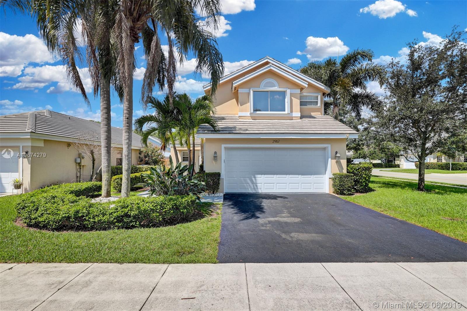 Fabulous 3 Bed/2.5 Bath Forest Ridge Home Sold in Davie