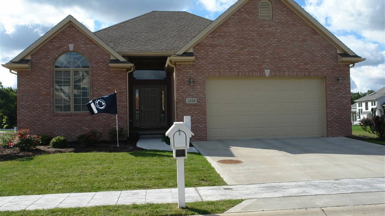 1_Exterior_Front.jpg
