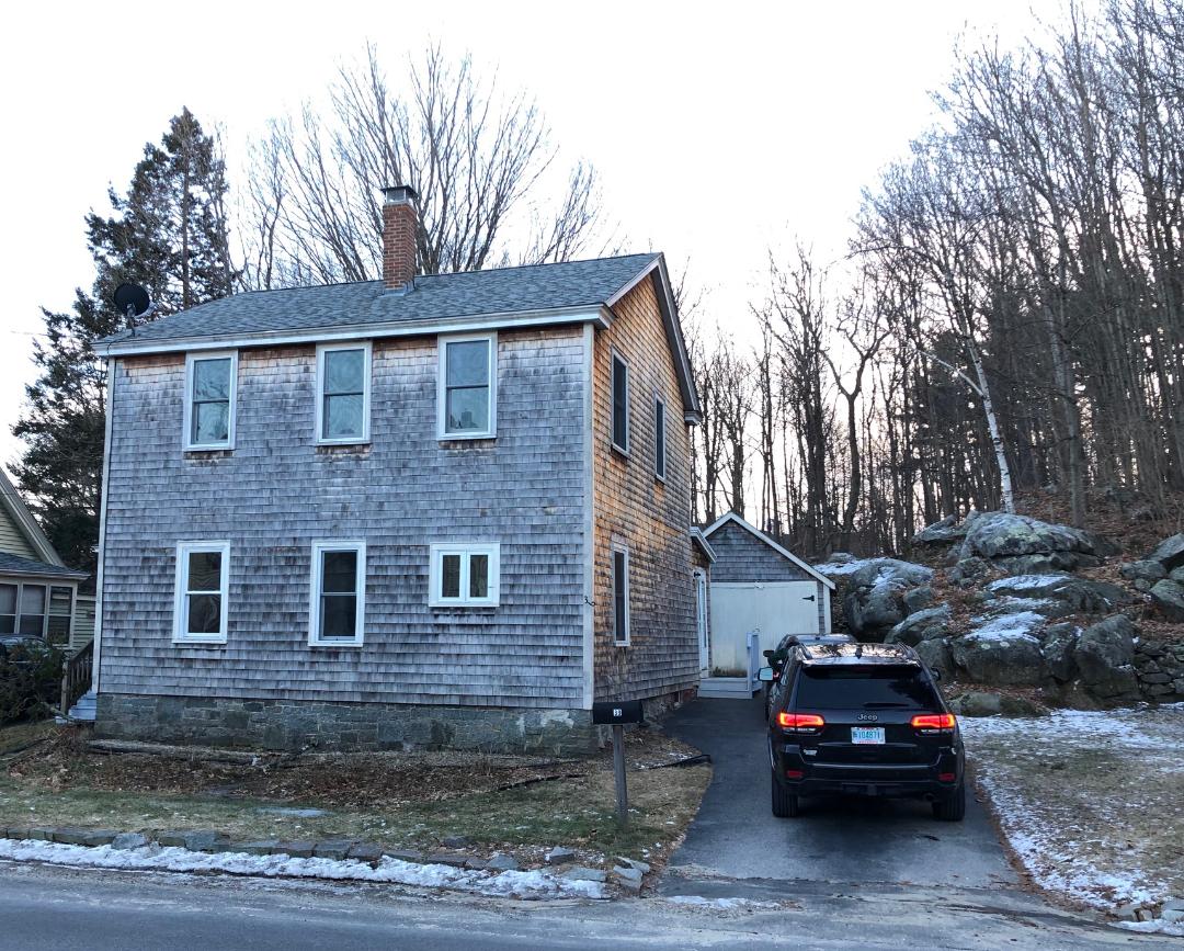 NEW LISTING in Desired Newmarket NH