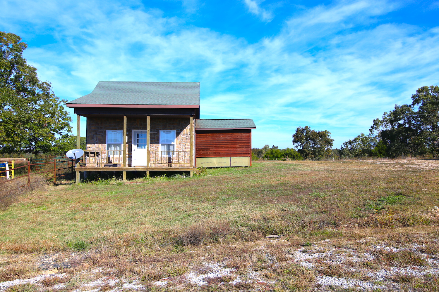 Hobby Farm For Sale with Cabin in the Ozarks of Souther