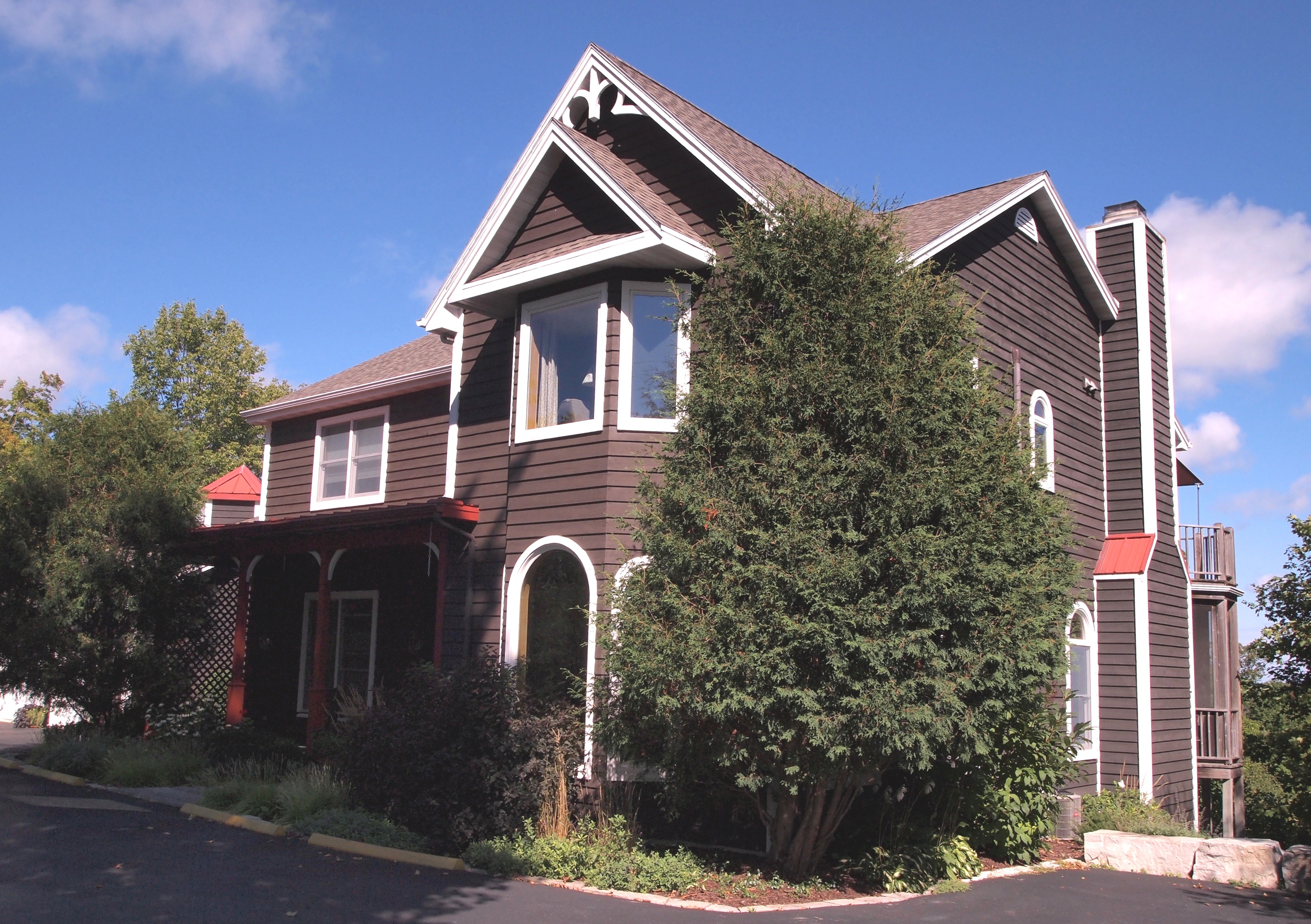 to The Juniper Inn A Bed & Breakfast for Sale