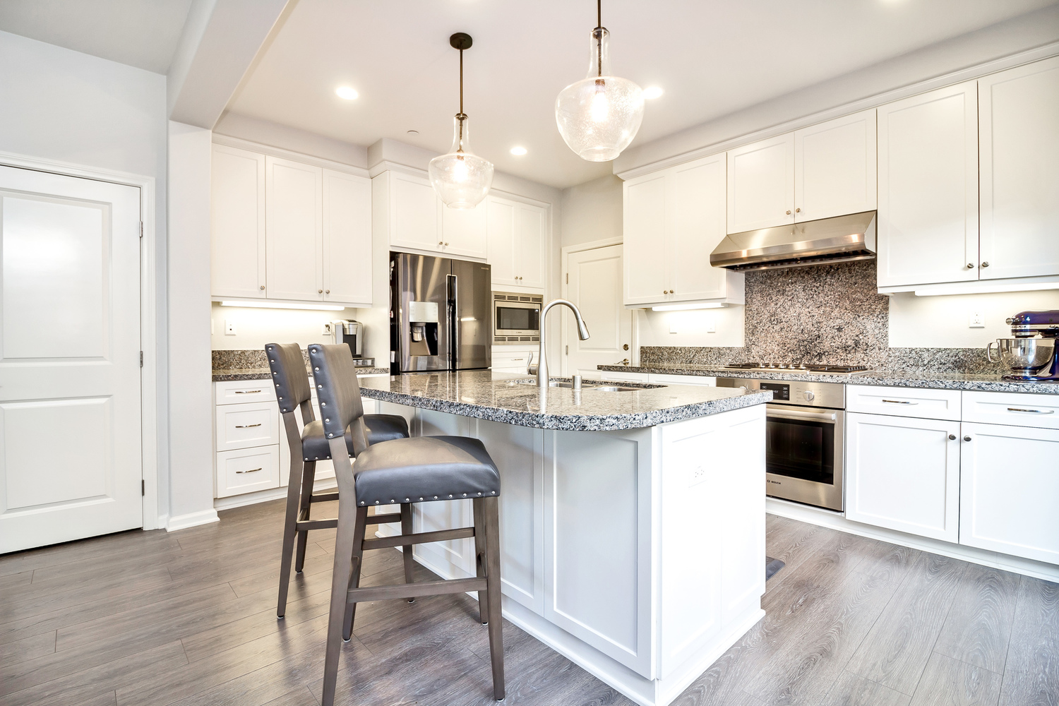 Impeccable 3 Bed, 3 Bath 1619sqft Condo in Irvine