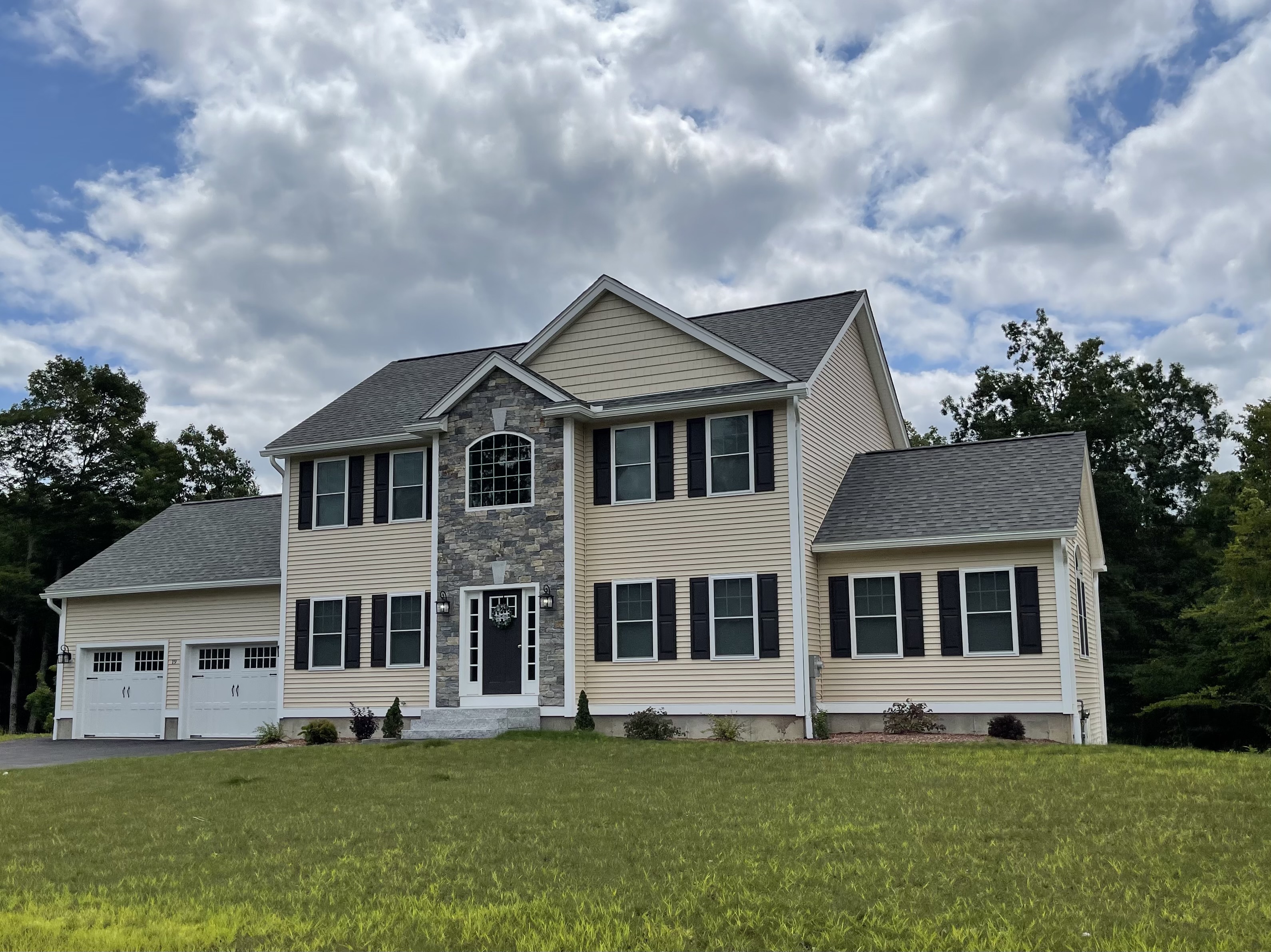 Manchester NH Real Estate Market REPORT July 4, 2022